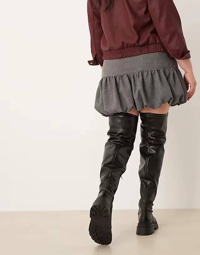 Curve Kendra chunky over the knee boots in black