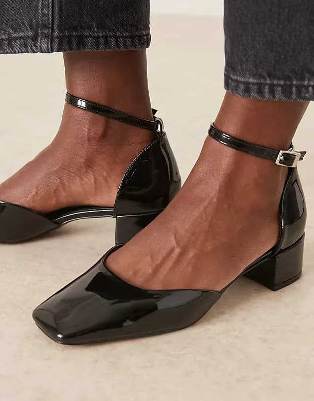 Sweet mid block heel shoes in black patent