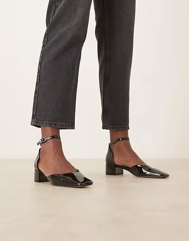 Sweet mid block heel shoes in black patent