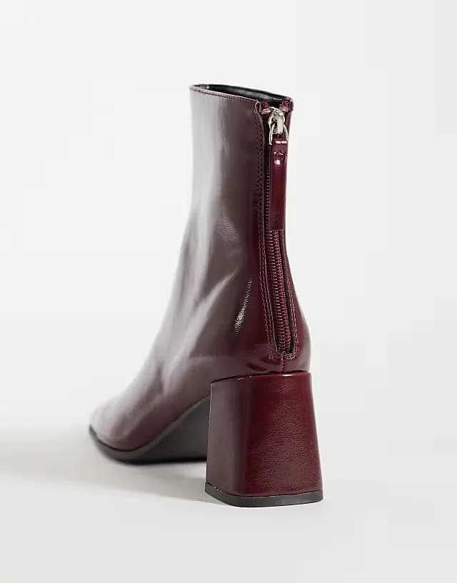 Rafe block heel ankle boots in burgundy