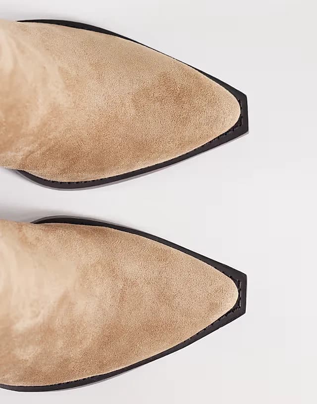 Remone heeled cowboy boots in taupe