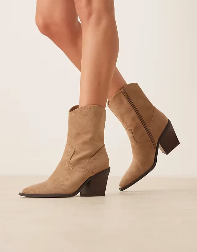 Remedy heeled western boots in taupe suedette