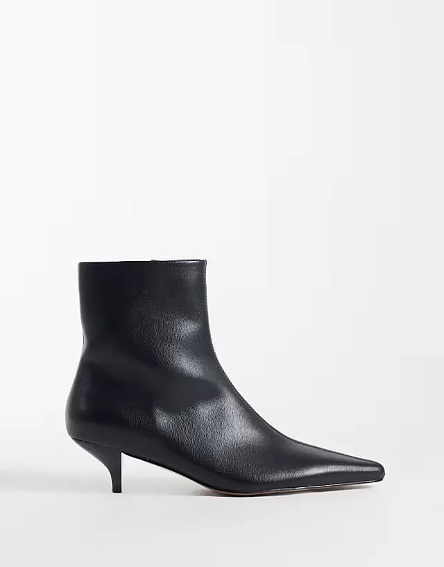 Rosia kitten heel ankle boots in black