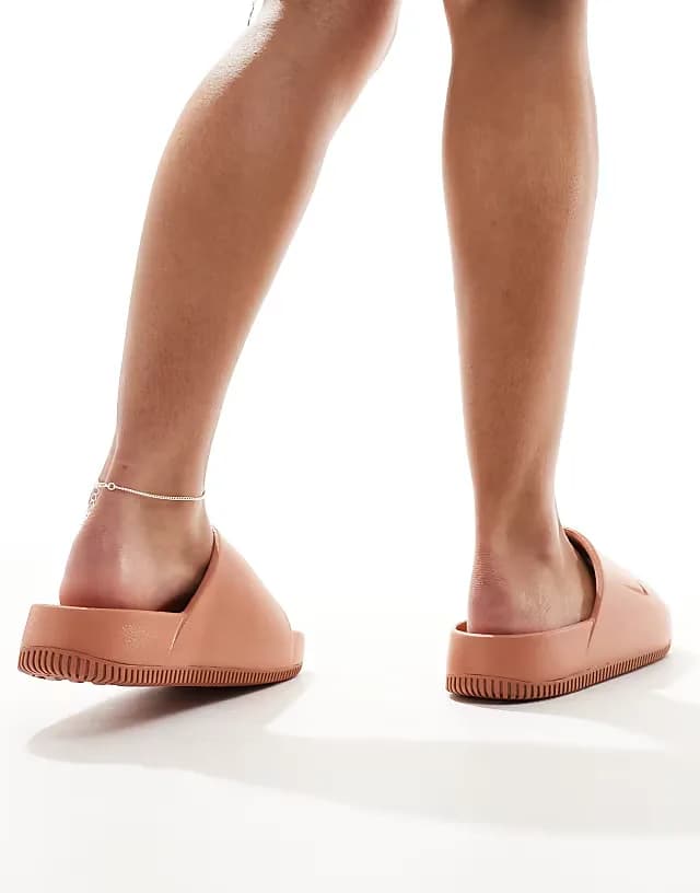 Calm slides in brown