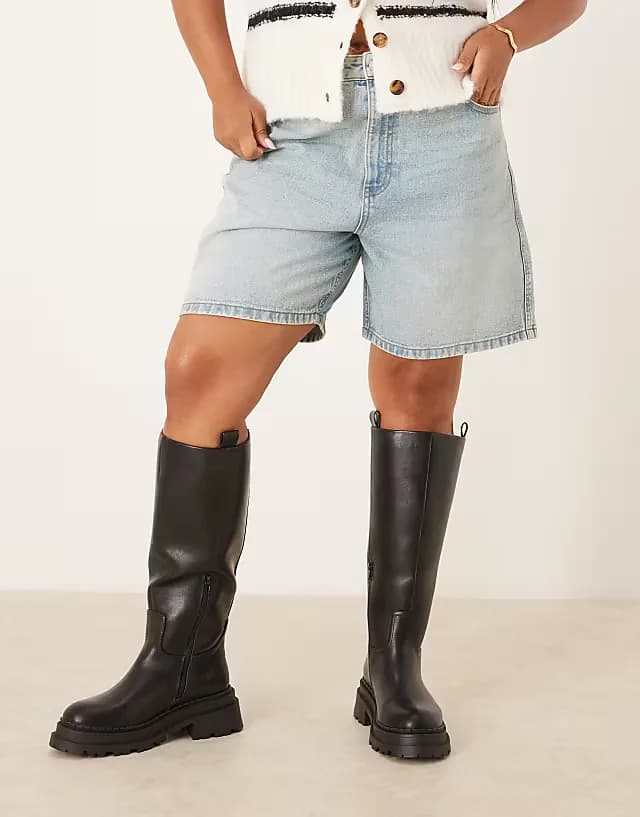 Curve Cecilia chunky flat knee boots in black
