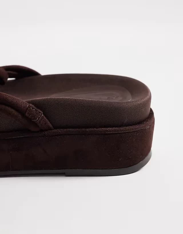 Fortitude strappy flatform sandals in chocolate