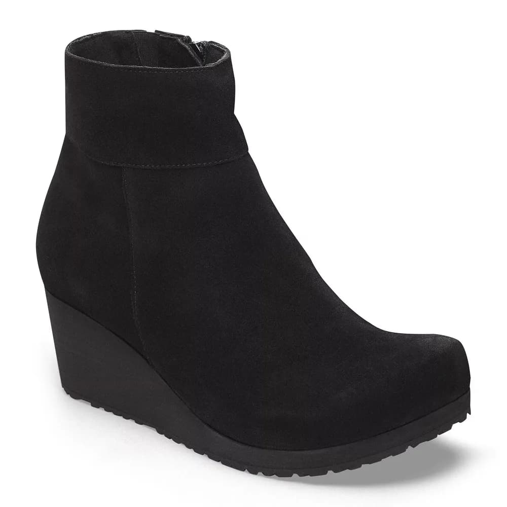 Ebba Suede Leather
