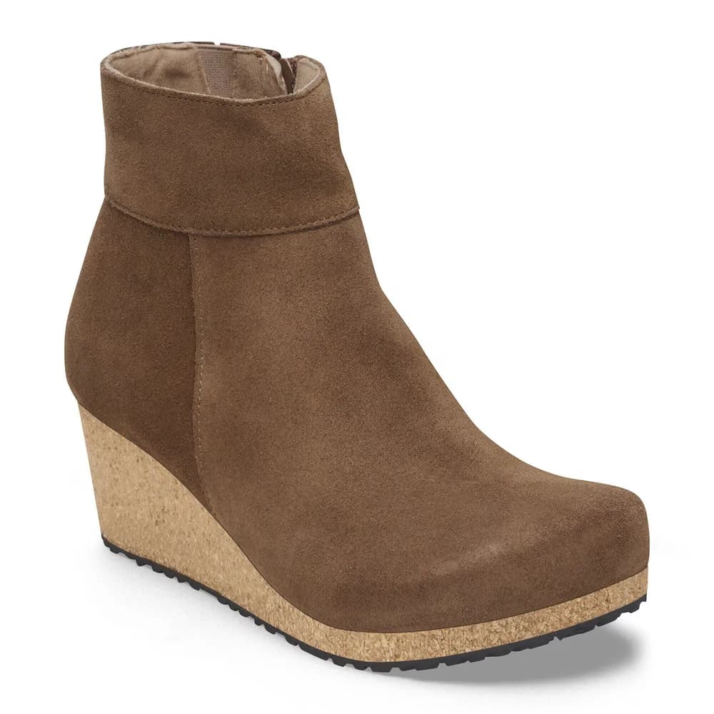 Ebba Suede Leather