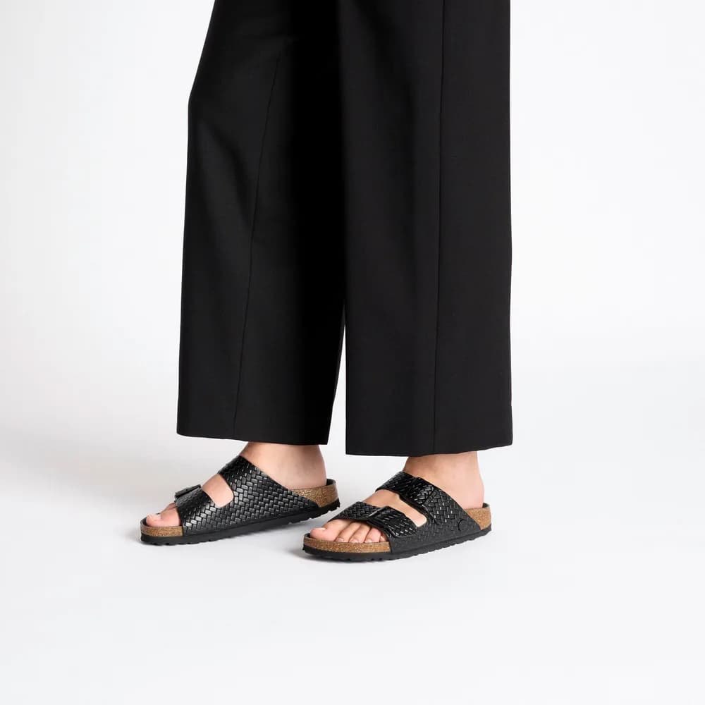 Arizona Leather Woven Embossed Black