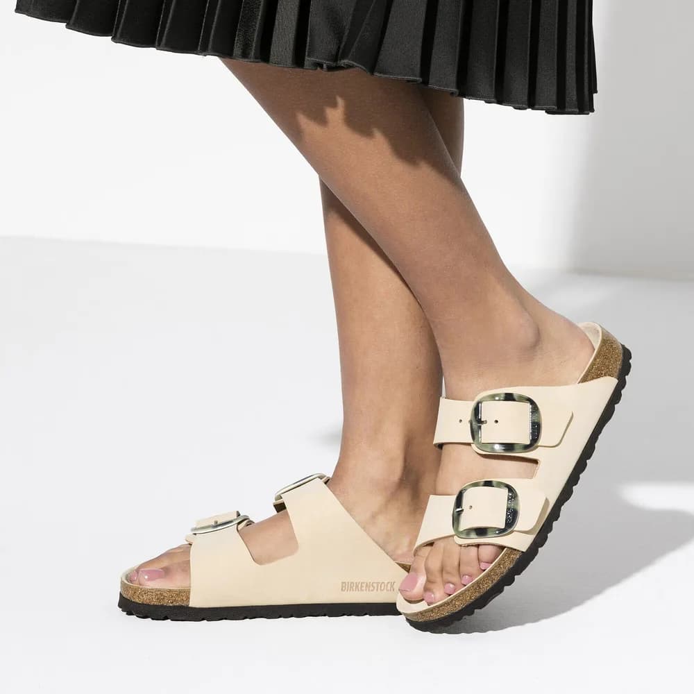 Arizona Big Buckle Nubuk Leather