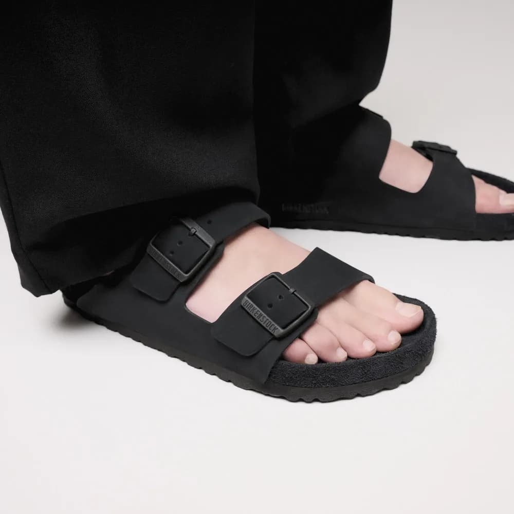 Arizona Nubuck Leather Black