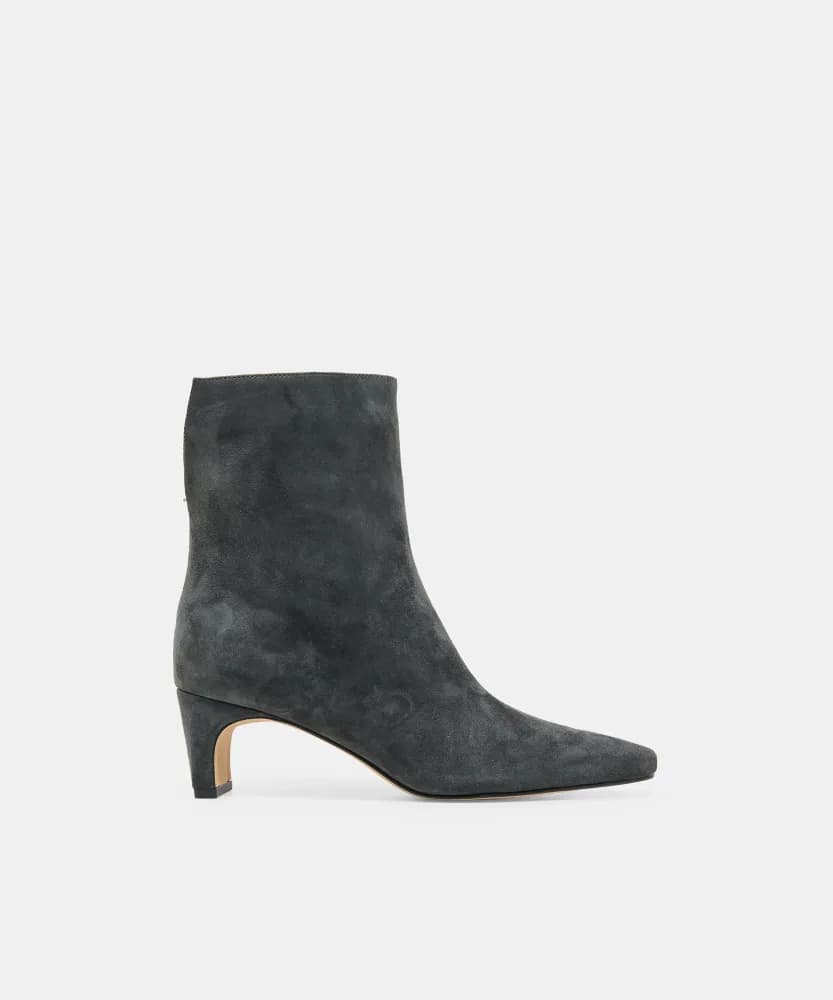 Dolce Vita shoe preview