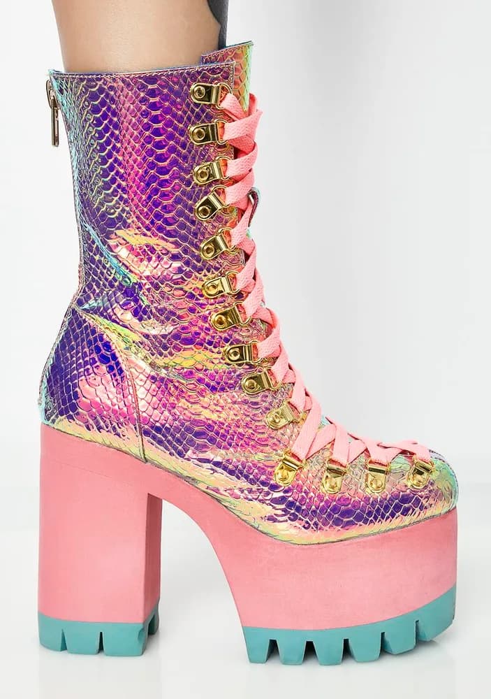 Poisonous Vixen Snake Platform Boots