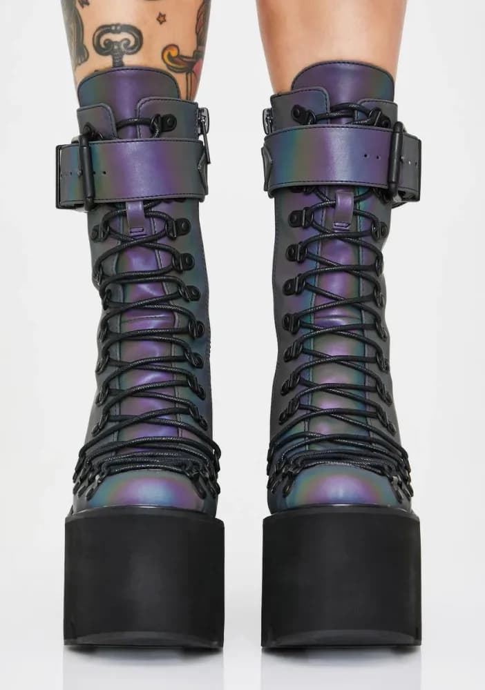 Prism Reflective Traitor Boots