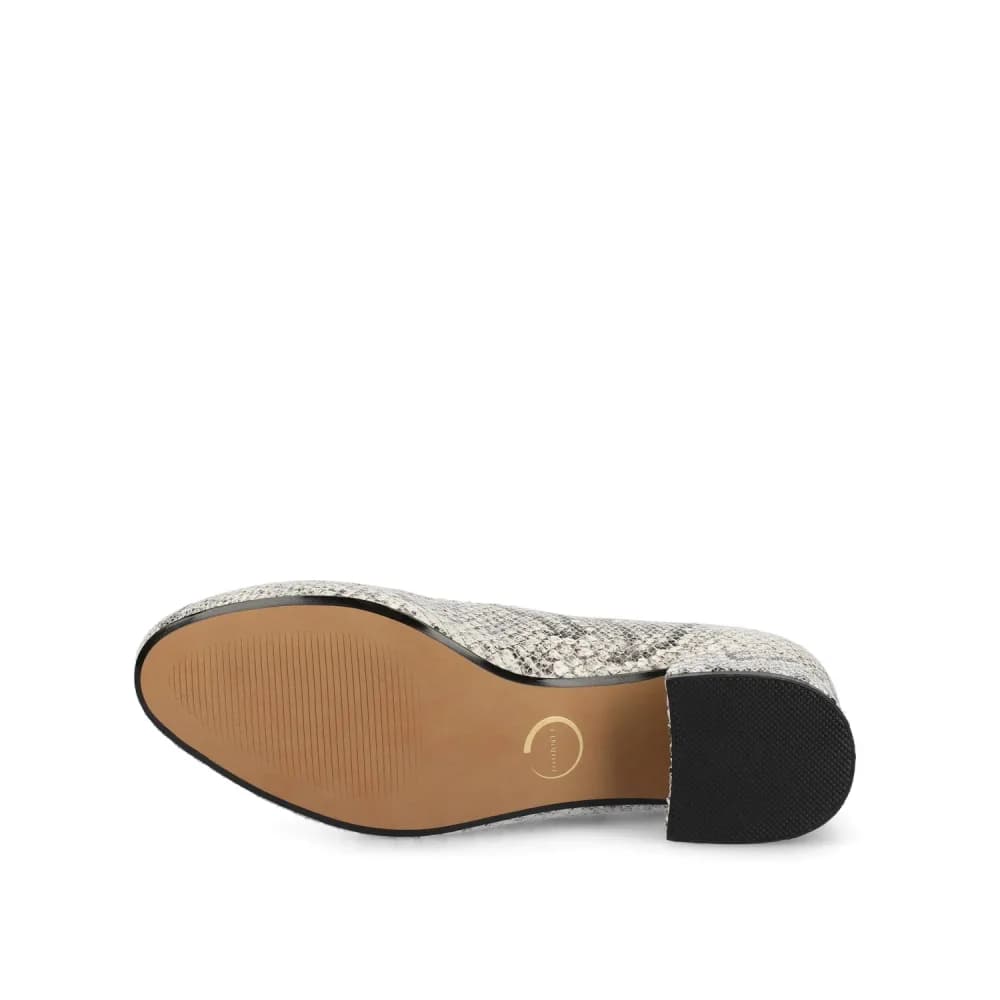 SAAR II VEGAN LEATHER PUMP HEELS IN WIDE