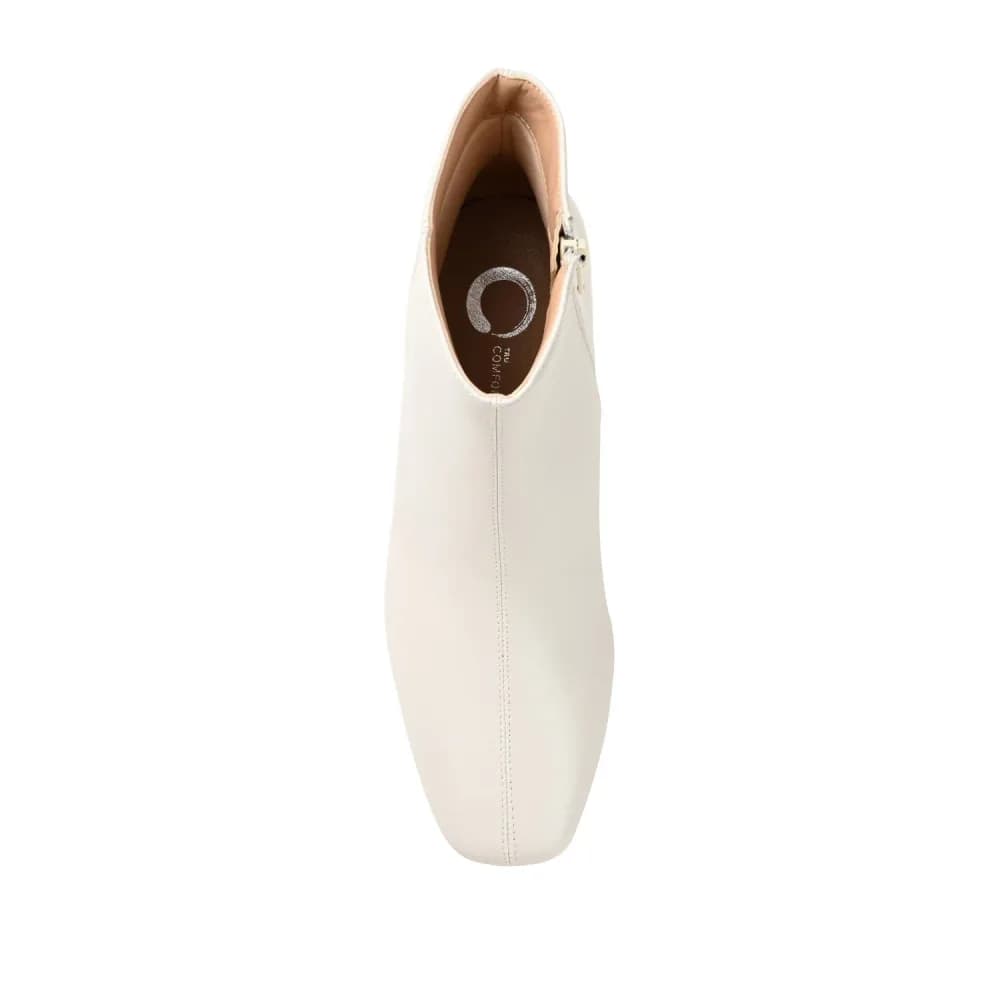 KELSSA POINTED TOE BOOTIES IN VEGAN LEATHER