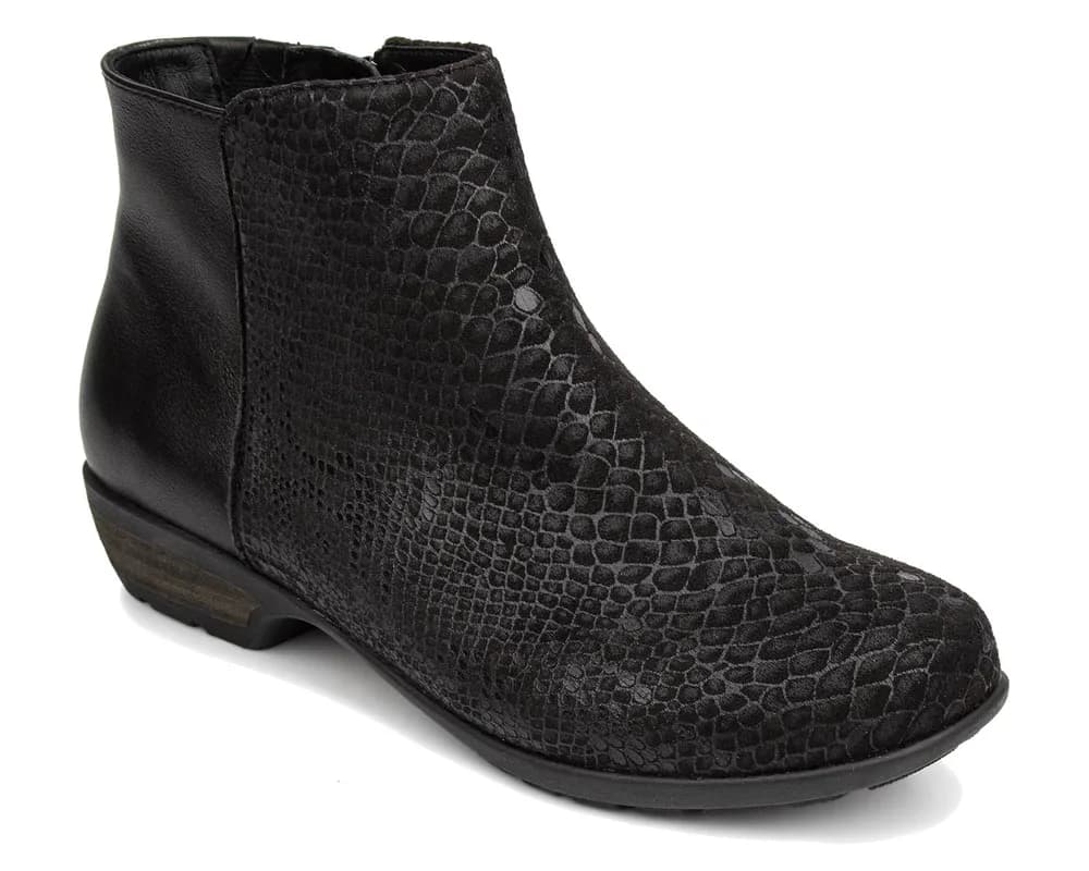 Ezra-black snake print | Ros Hommerson