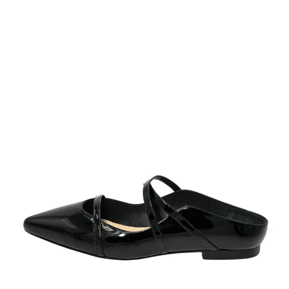 Lidia Talavera shoe preview