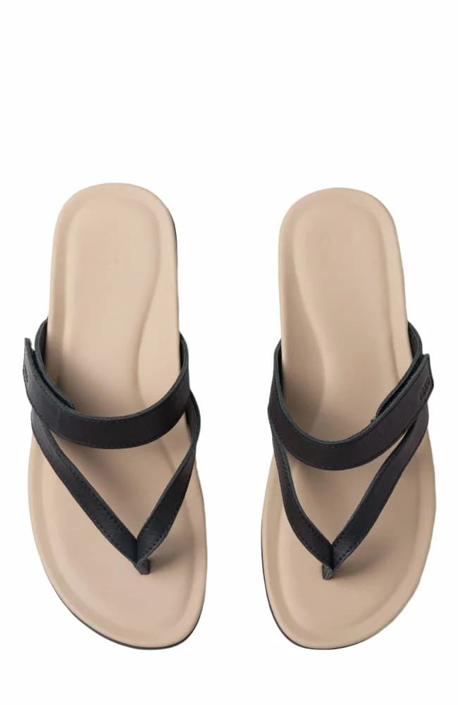 Oasis Thong Sandal