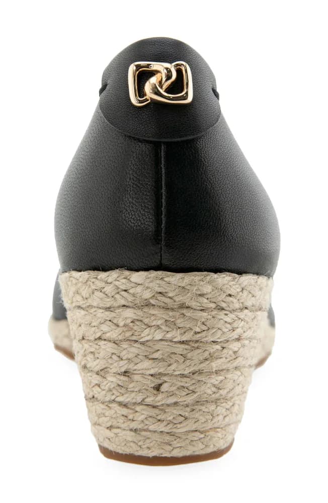 Roma Wedge Pump