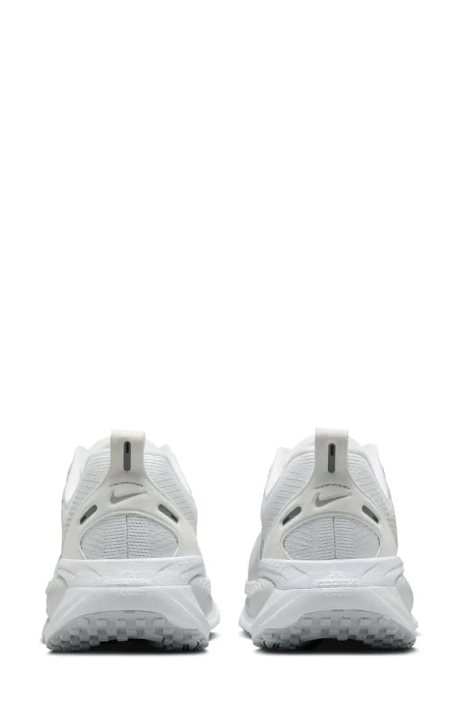Vomero 18 Running Shoe
