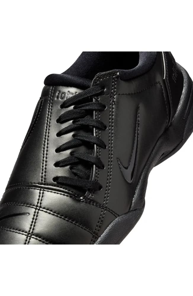 Total 90 Soccer Sneaker