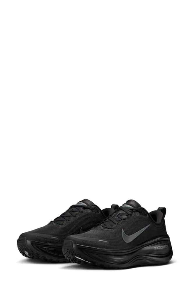 Vomero Plus Running Shoe