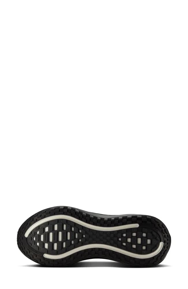 Vomero Plus Running Shoe