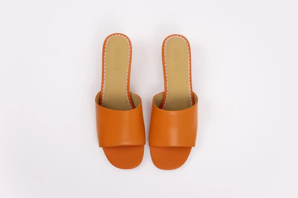 PIPPY SANDAL (ORANGE)