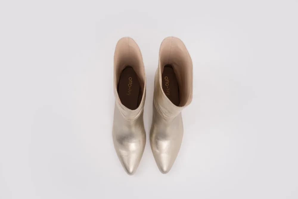 ZAHLIA BOOT (GOLD)