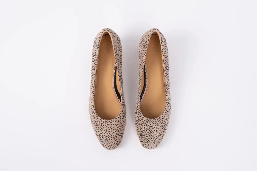 LILY COURT (CHEETAH)