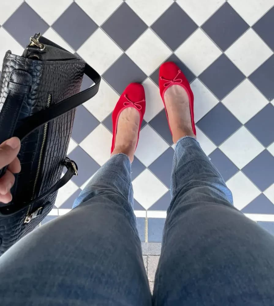 OLIVIA FLAT (RED)