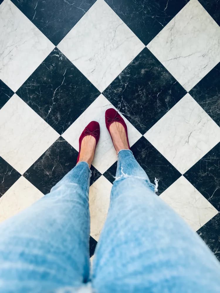 OLIVIA FLAT (BURGUNDY)