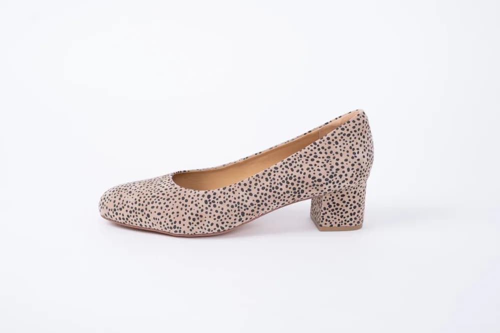 LILY COURT (CHEETAH)