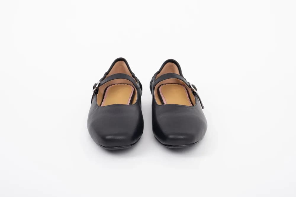 BONNIE FLAT (BLACK)