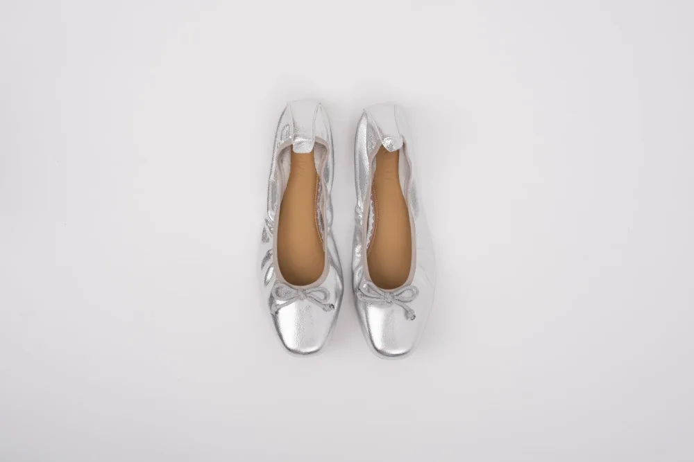 OLIVIA FLAT (SILVER)