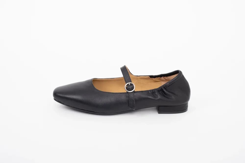 BONNIE FLAT (BLACK)