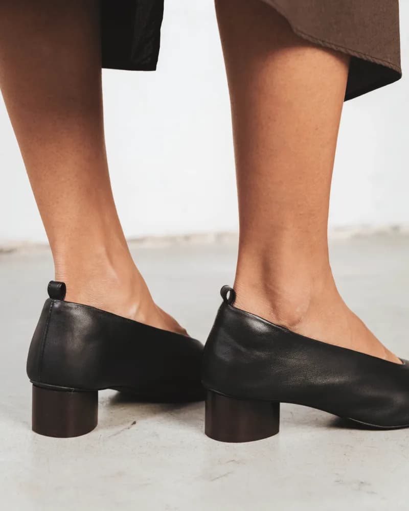 The Alma Anklet Pump