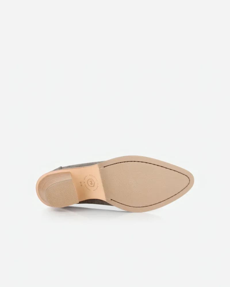 The Heeled Mule