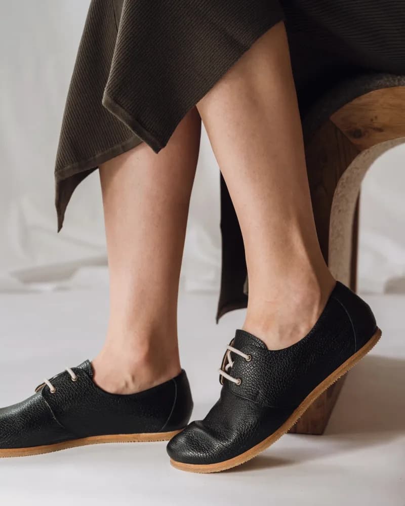 The Eyelet Oxford Jute