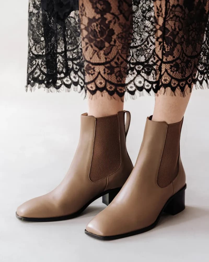The Quinn Chelsea Boot