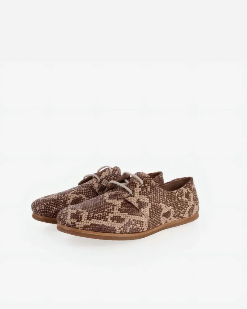 The Eyelet Oxford Jute