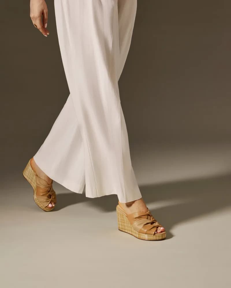 Perfect Arabesque Wedge 80