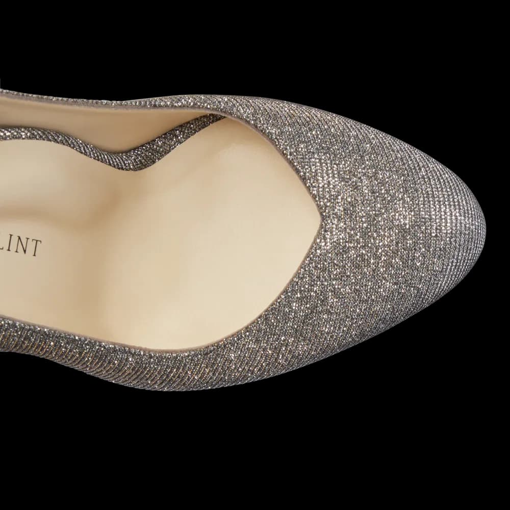 Perfect Round Toe Pump 70