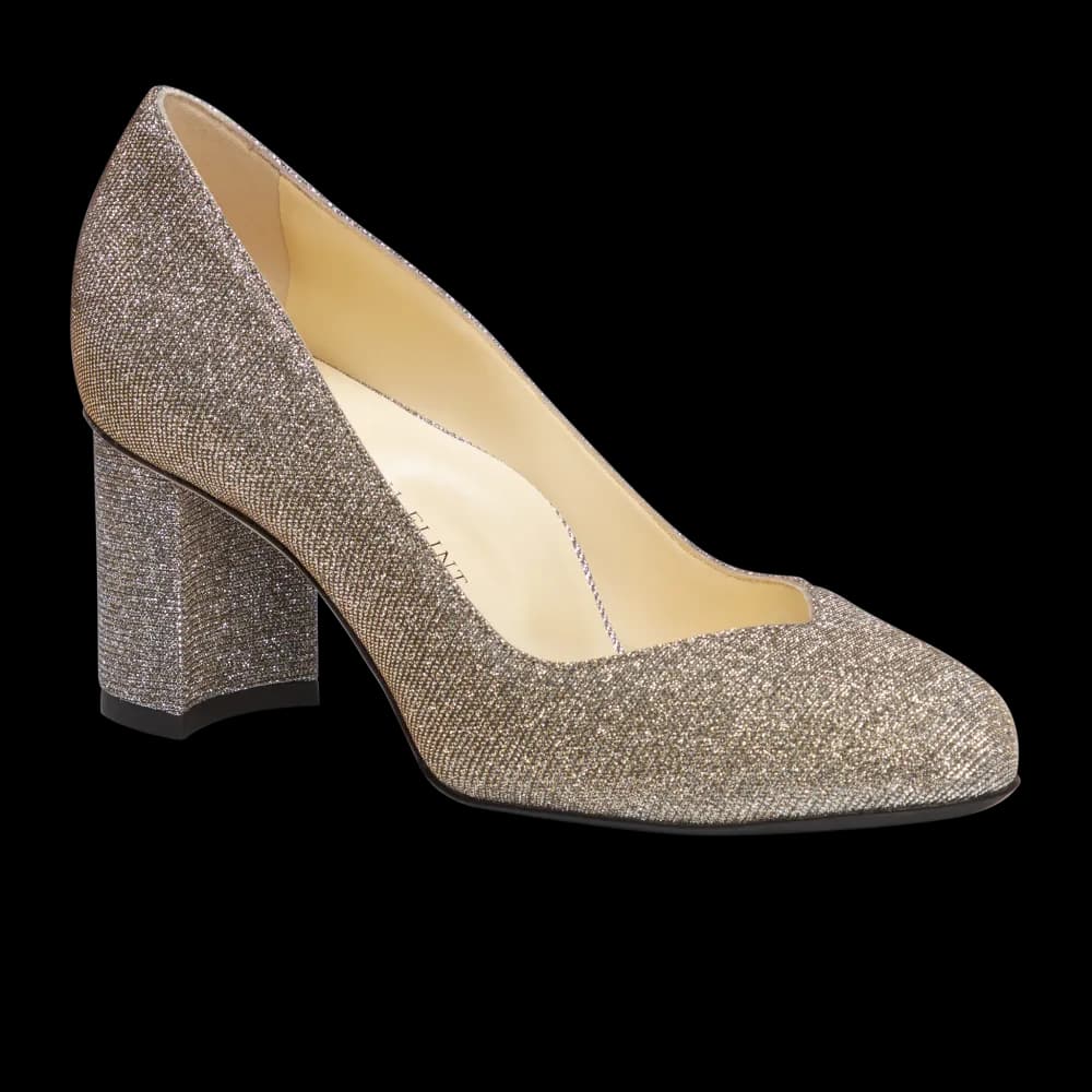 Perfect Round Toe Pump 70