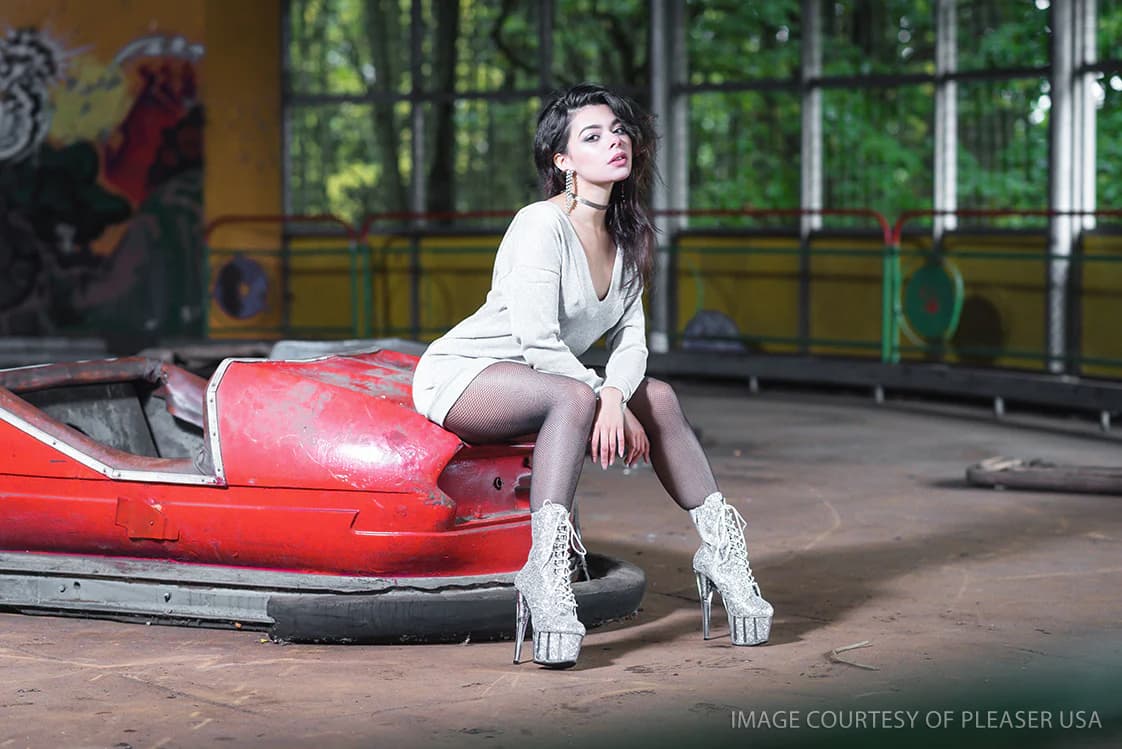 ADORE-1020G Boots