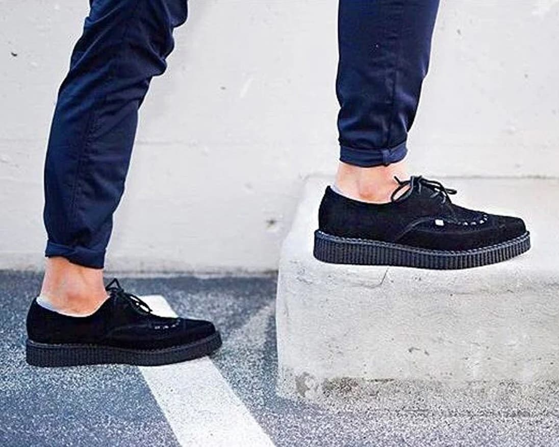 Suede Pointed Creeper