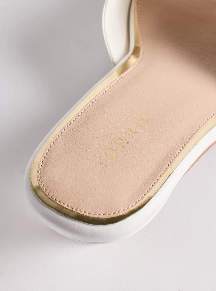 Kitten Heel Mule (WW)