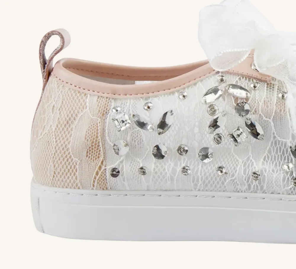 Hopey Leather Dress Sneaker Built-In Arch Support Standard and Wide