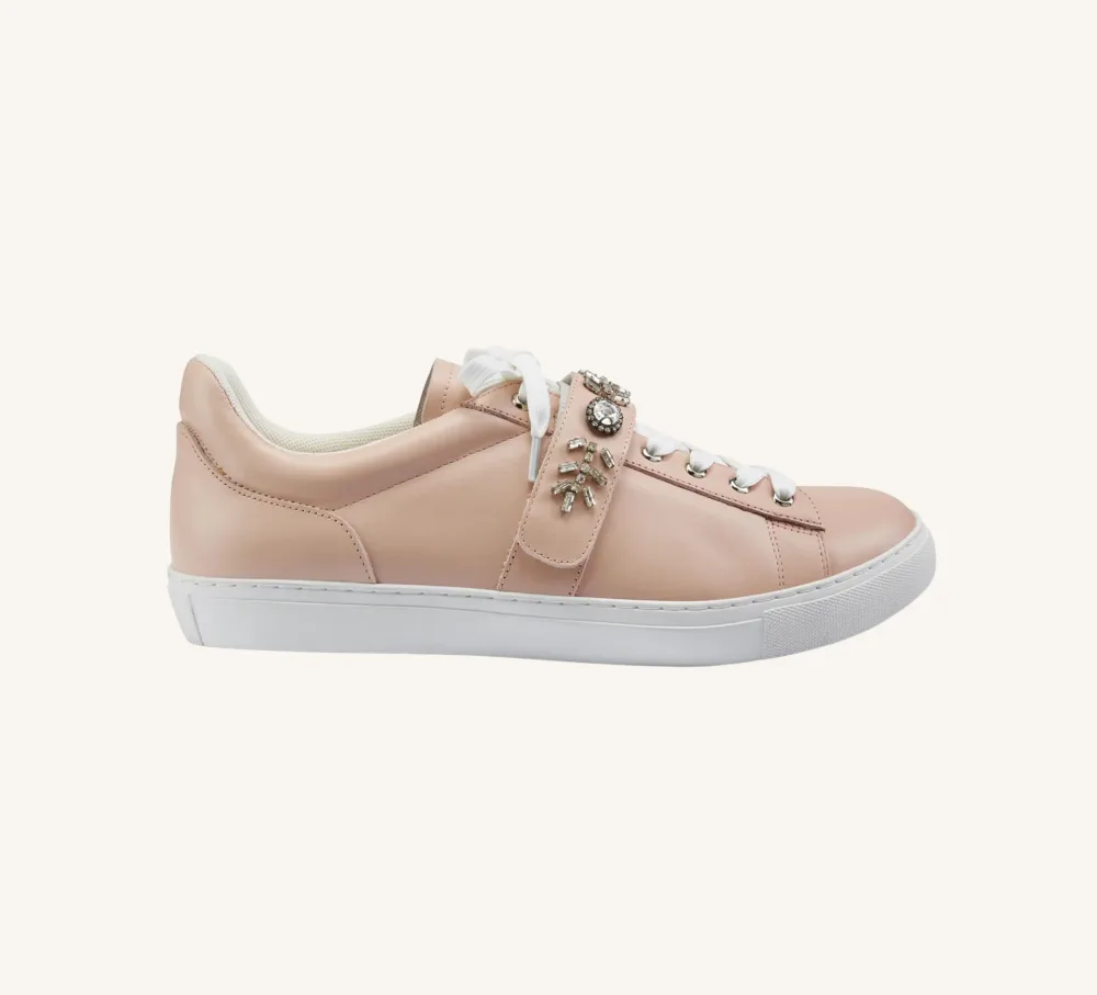 Gabby Leather Fashion Sneaker Built-In Arch Support Standard and Wide
